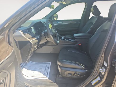 New 2026 Jeep Grand Cherokee L 2WD image 22