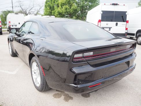 New 2025 Dodge Charger R/T w/ Quick Order Package 25M R/T image 10