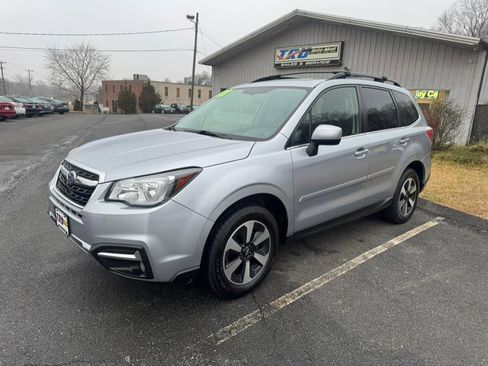Used 2018 Subaru Forester 2.5i Limited image 1