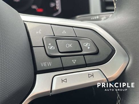 Used 2023 Volkswagen Atlas Cross Sport SE w/ Panoramic Sunroof Package FWD image 22