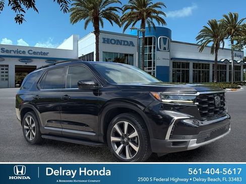 Certified 2024 Honda Pilot Touring image 1