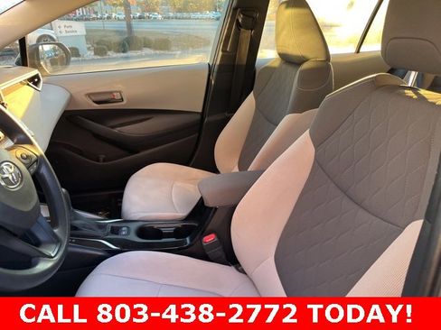Used 2022 Toyota Corolla LE image 8