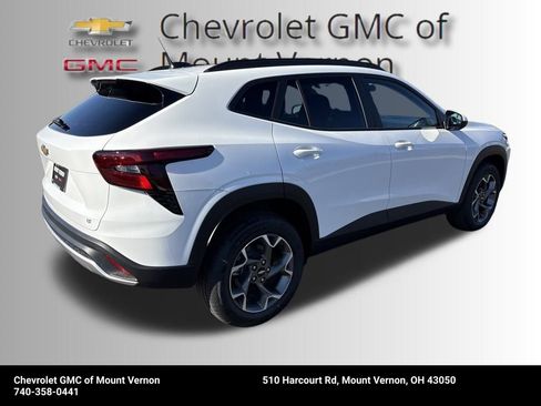 New 2026 Chevrolet Trax LT image 5