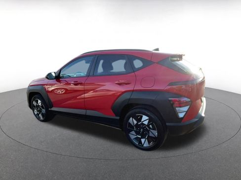 Used 2025 Hyundai Kona SEL image 9