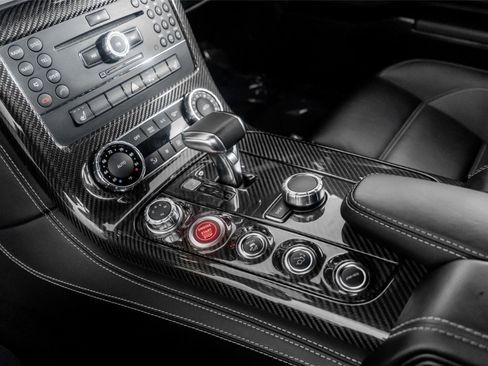 Used 2011 Mercedes-Benz SLS AMG Coupe image 34