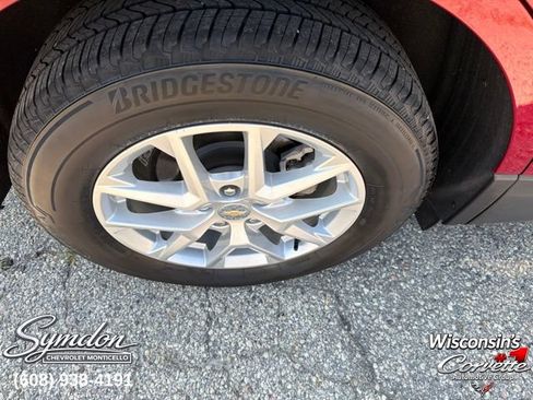 Used 2024 Chevrolet Equinox LT AWD/4WD image 19