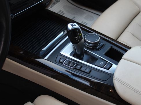 Used 2016 BMW X5 xDrive50i image 25