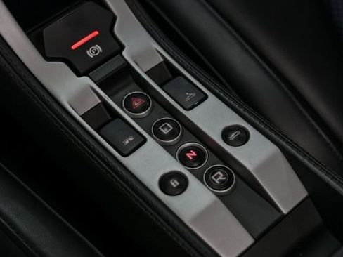 Used 2013 McLaren MP4-12C Spider image 32