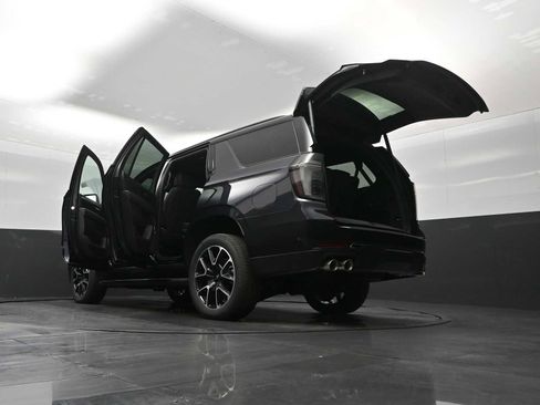 New 2026 Chevrolet Tahoe RST w/ RST Capability Package image 38