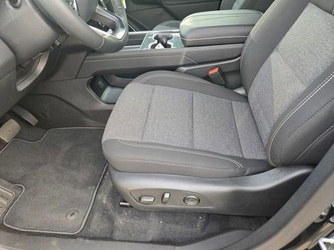 New 2026 GMC Acadia Elevation w/ Super Cruise Package FWD image 18