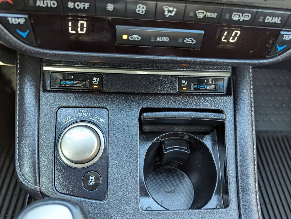 Used 2016 Lexus ES 350 w/ Premium Package w/Wood Trim FWD image 26