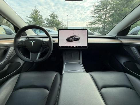 Used 2023 Tesla Model 3 Standard Range image 22