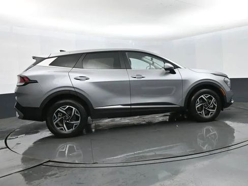 Used 2025 Kia Sportage LX AWD/4WD image 4
