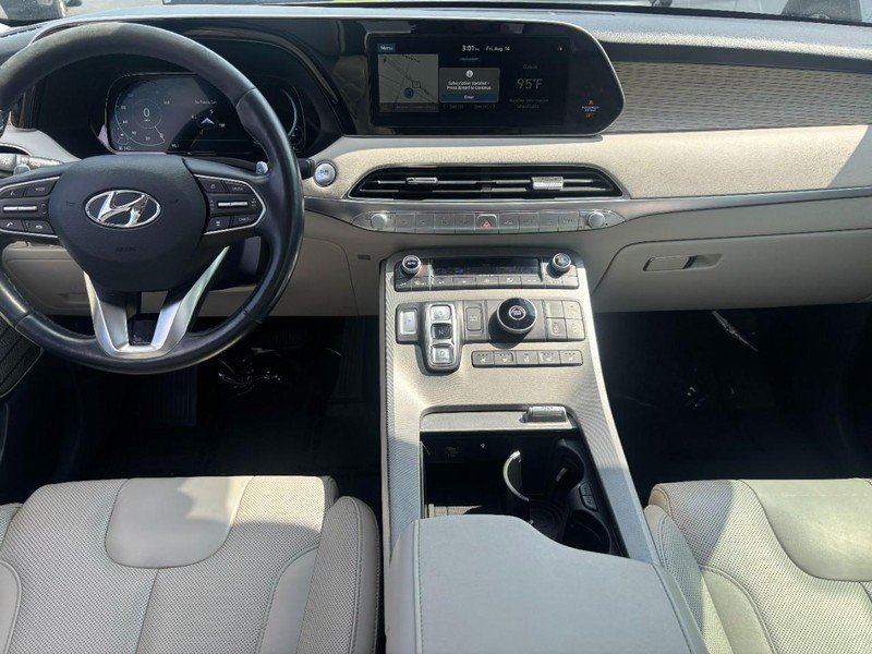 Used 2021 Hyundai Palisade Limited w/ Winter Package FWD image 14