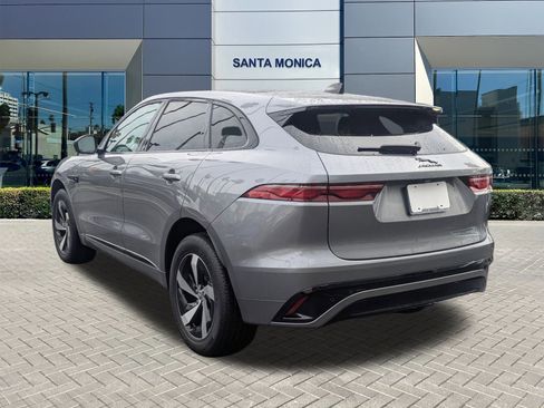 Used 2024 Jaguar F-PACE R-Dynamic S image 9
