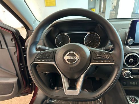 Used 2025 Nissan Sentra SV FWD image 27