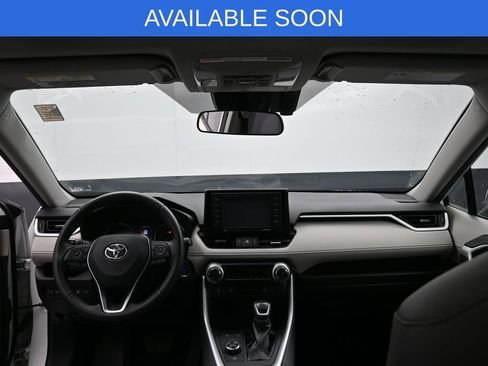 Used 2021 Toyota RAV4 XLE Premium AWD/4WD image 28