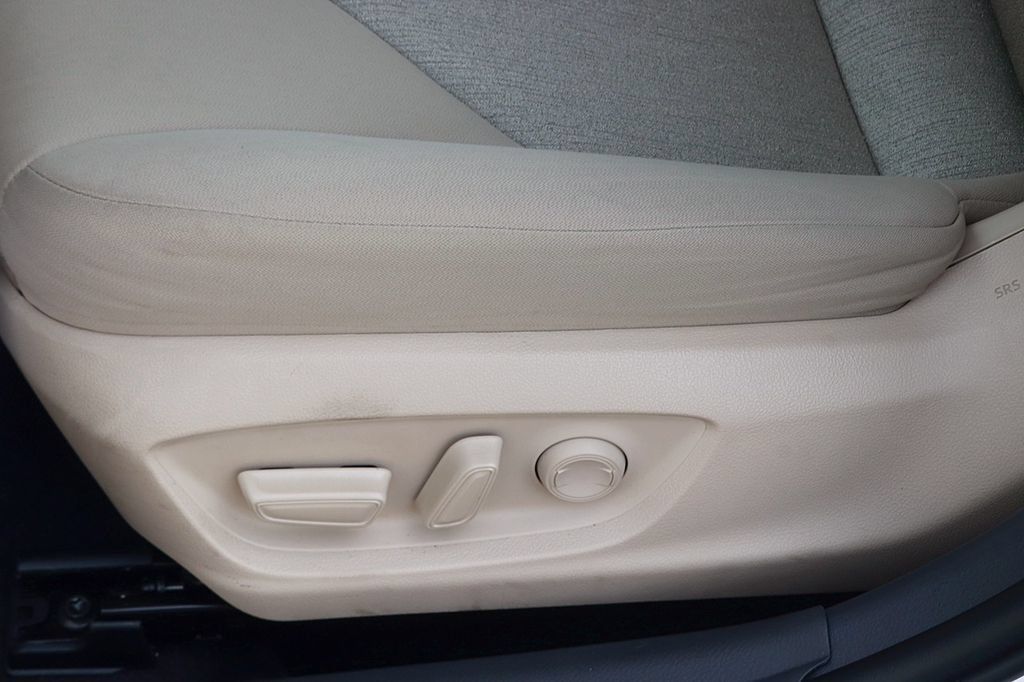 Used 2023 Toyota Camry LE FWD image 15