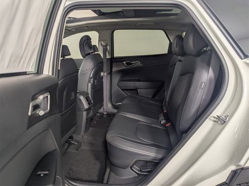 New 2026 Kia Sportage EX image 23