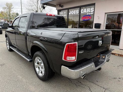 Used 2017 RAM 1500 Laramie w/ Convenience Group AWD/4WD image 2