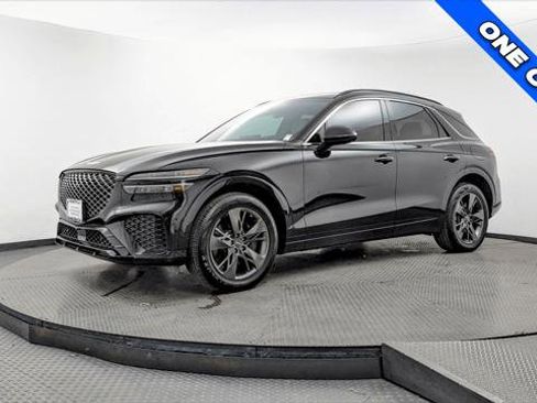 Used 2022 Genesis GV70 3.5T Sport w/ Sport Advanced Package image 2