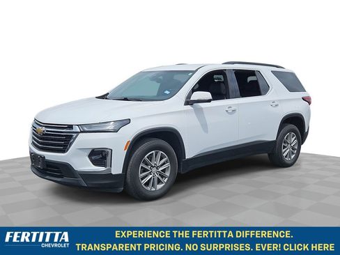Used 2023 Chevrolet Traverse LT FWD image 1