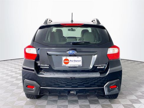 Used 2016 Subaru Crosstrek 2.0i Premium image 7