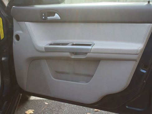 Used 2008 Volvo V50 T5 image 19