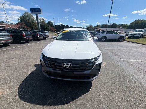 Used 2026 Hyundai Tucson SEL Plus AWD/4WD image 8