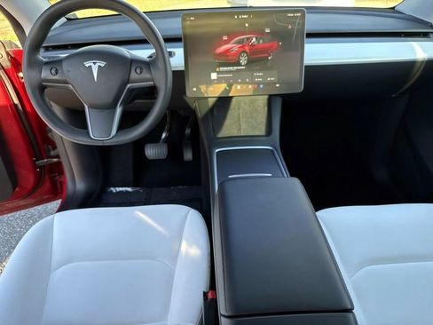 Used 2023 Tesla Model Y Long Range AWD/4WD image 35