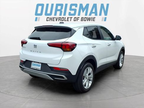 Used 2025 Buick Encore GX Preferred AWD/4WD image 3