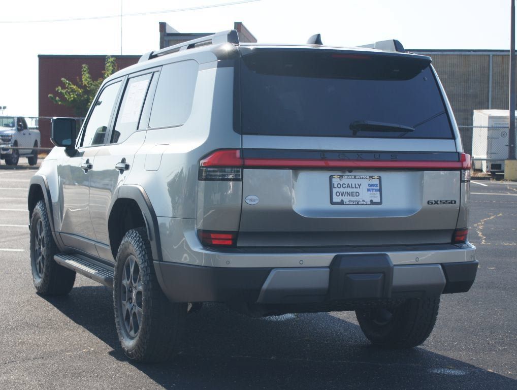 Used 2026 Lexus GX 550 AWD/4WD image 16