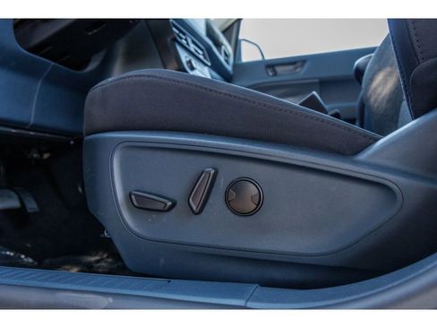 Used 2025 Ford Maverick XLT w/ XLT Luxury Package image 16