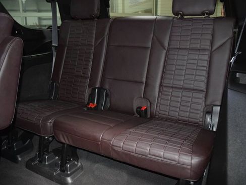 Used 2023 Cadillac Escalade Sport Platinum w/ LPO, ONYX Package image 42