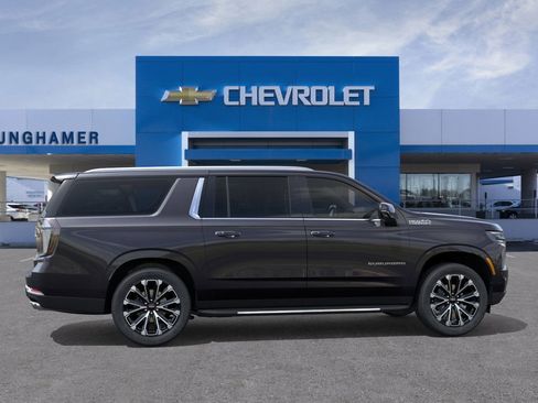 New 2026 Chevrolet Suburban High Country w/ Sun And Tow Package image 29