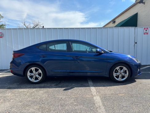 Used 2020 Hyundai Elantra SE FWD image 7