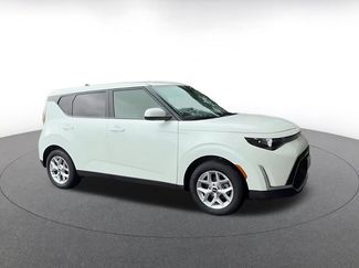 Used 2025 Kia Soul LX w/ LX Technology Package FWD video 2