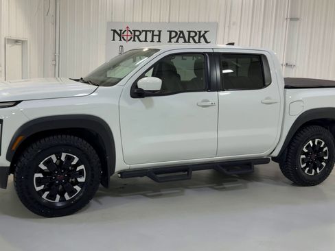 Used 2022 Nissan Frontier Pro-X RWD image 6
