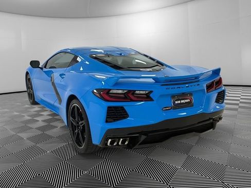 Used 2023 Chevrolet Corvette Stingray Preferred Cpe w/ Z51 Performance Package RWD image 3