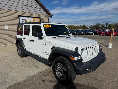 Used 2021 Jeep Wrangler Unlimited Sport w/ Technology Group AWD/4WD image 3