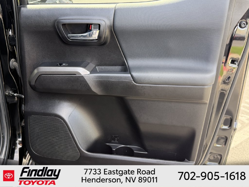 Certified 2023 Toyota Tacoma TRD Off-Road AWD/4WD image 16