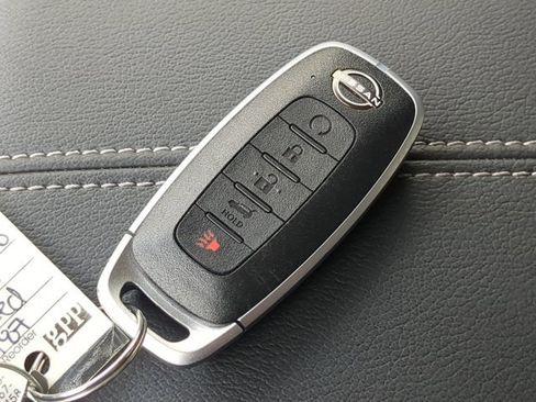 Certified 2025 Nissan Murano SL AWD/4WD image 27