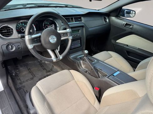 Used 2013 Ford Mustang Coupe RWD image 10