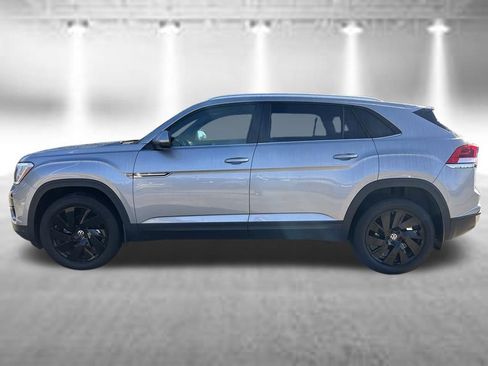 Certified 2024 Volkswagen Atlas Cross Sport SE AWD/4WD image 3