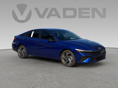 New 2025 Hyundai Elantra Sport image 1