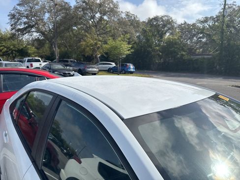 Used 2024 Toyota Corolla LE w/ LE Convenience Package image 5