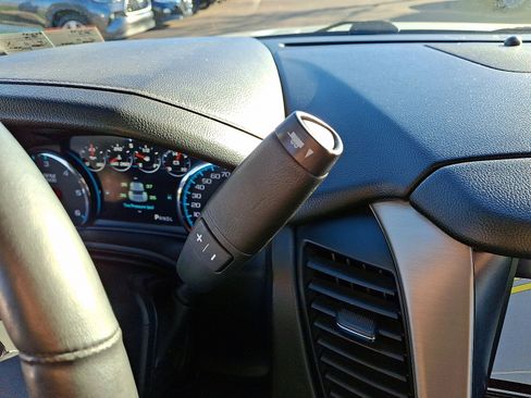 Used 2019 GMC Yukon XL Denali w/ Denali Ultimate Package image 17