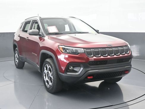 Used 2022 Jeep Compass Trailhawk w/ Trailhawk Convenience Group image 9