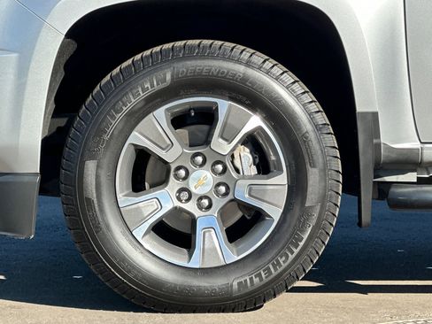 Used 2015 Chevrolet Colorado Z71 image 33