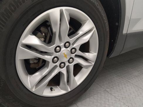 Used 2020 Chevrolet Blazer LT FWD image 31